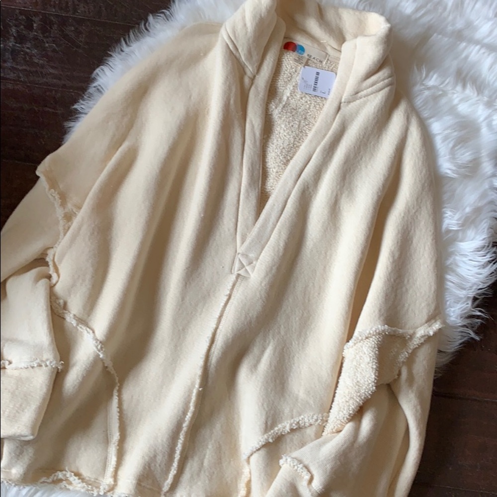 FP Beach sweater•Large